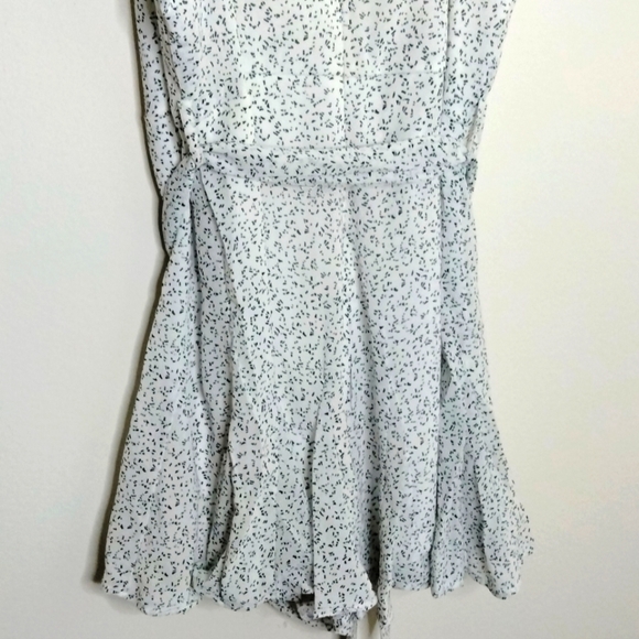 She+Sky (Size L) Black Polka Dot Pattern Spaghetti Strap Belted Romper (NWT) - Picture 9 of 11